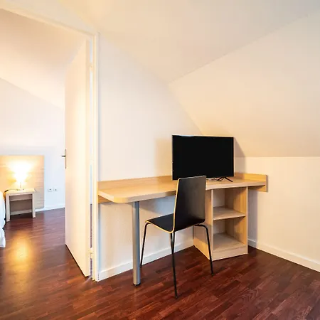 Residhotel St Etienne Centre Apart Otel 2*