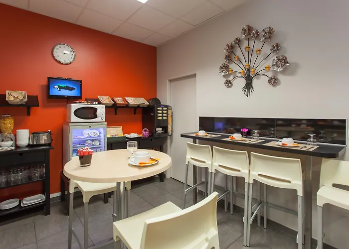 Hotel apartamentowy Residhotel St Etienne Centre