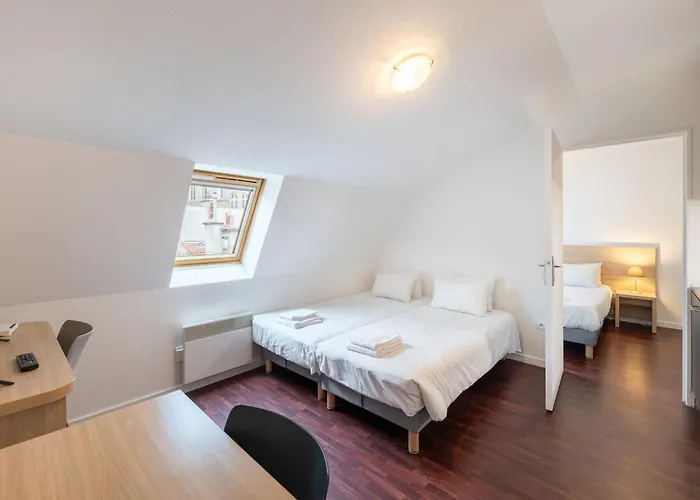 Hotel apartamentowy Residhotel St Etienne Centre 2*