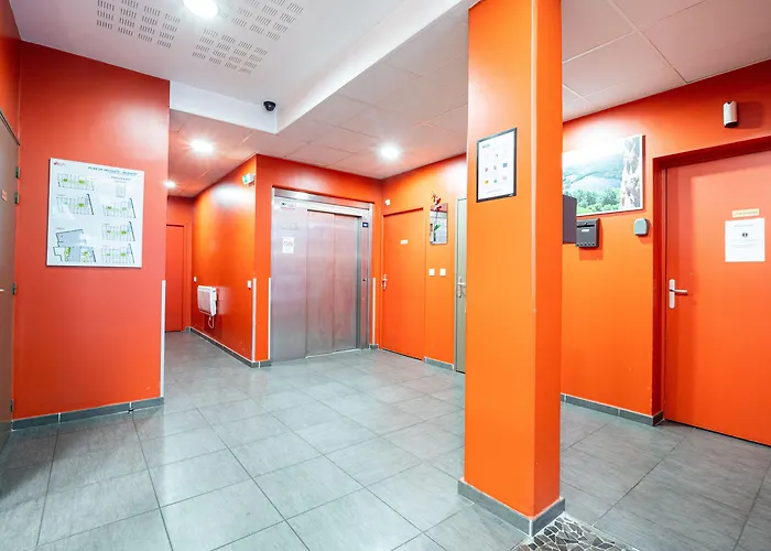 Hotel apartamentowy Residhotel St Etienne Centre 2*