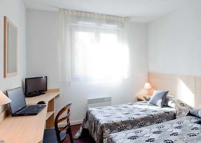 Hotel apartamentowy Residhotel St Etienne Centre